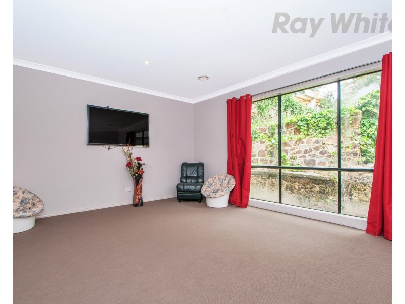 194 MAROONDAH Highway, Croydon VIC 3136