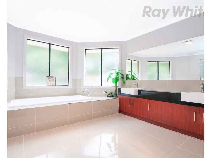 194 MAROONDAH Highway, Croydon VIC 3136