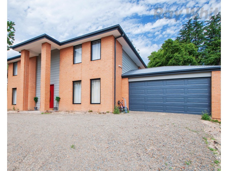 194 MAROONDAH Highway, Croydon VIC 3136