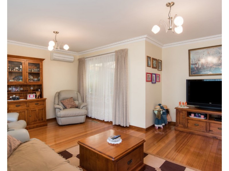 5 MORRISON Crescent, Kilsyth VIC 3137