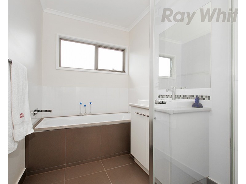 18 HILL Street, Ringwood East VIC 3135