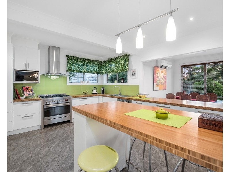 16 NURSERY Road, Croydon VIC 3136