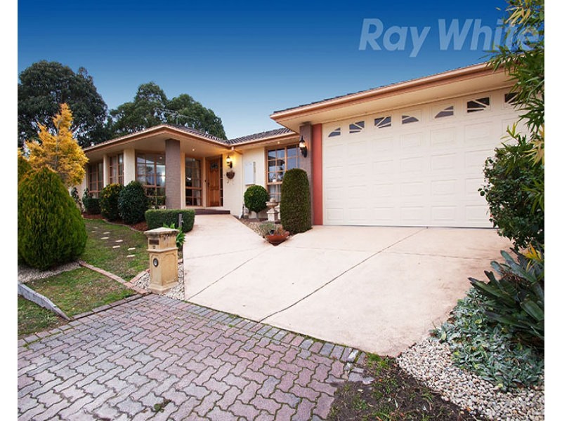 12 LATROBE Court, Croydon Hills VIC 3136