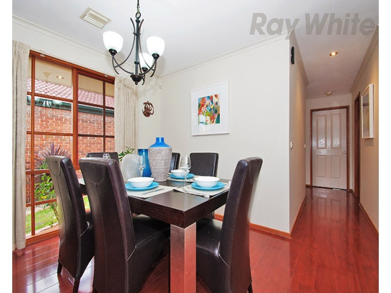 12 LATROBE Court, Croydon Hills VIC 3136