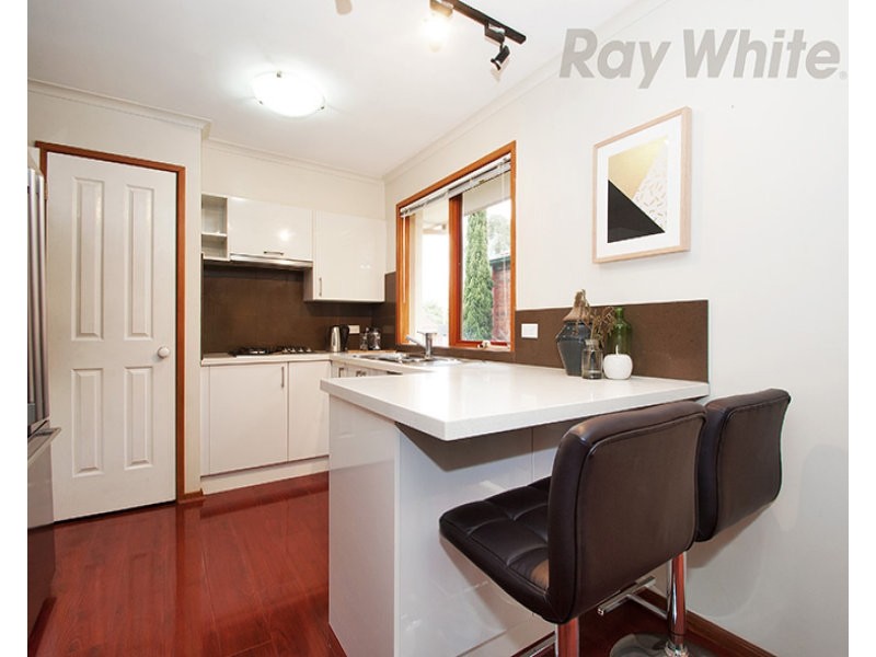 12 LATROBE Court, Croydon Hills VIC 3136