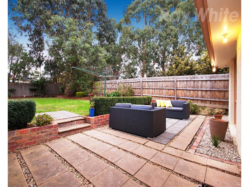 12 LATROBE Court, Croydon Hills VIC 3136