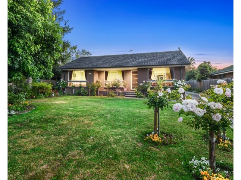 14 PICCADILLY Court, Kilsyth VIC 3137