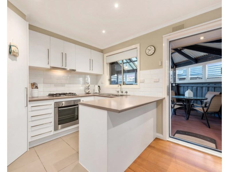 14 PICCADILLY Court, Kilsyth VIC 3137