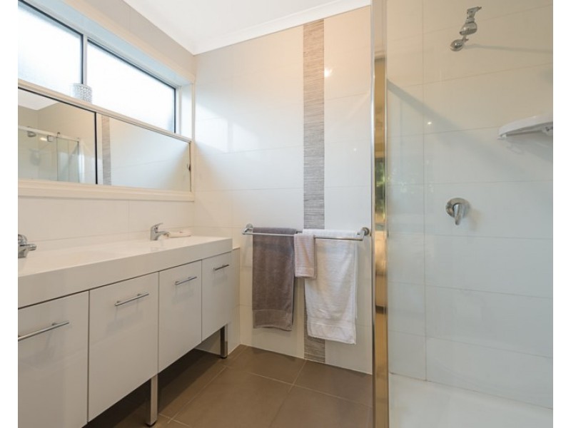 14 PICCADILLY Court, Kilsyth VIC 3137