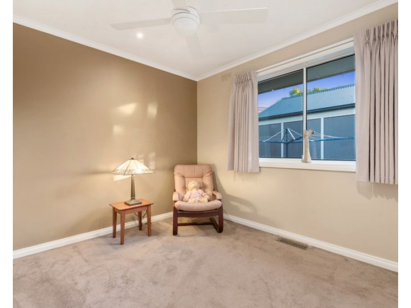 14 PICCADILLY Court, Kilsyth VIC 3137