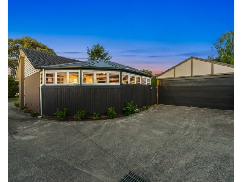 14 PICCADILLY Court, Kilsyth VIC 3137