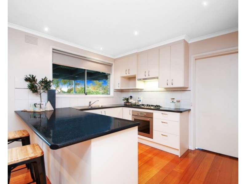 6 SPRINGSONG PASS, Chirnside Park VIC 3116