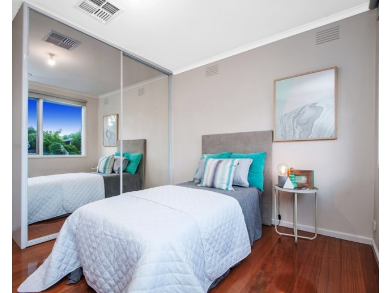 6 SPRINGSONG PASS, Chirnside Park VIC 3116