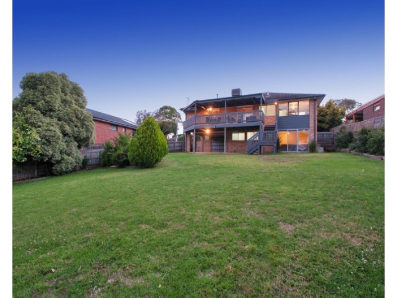 6 SPRINGSONG PASS, Chirnside Park VIC 3116