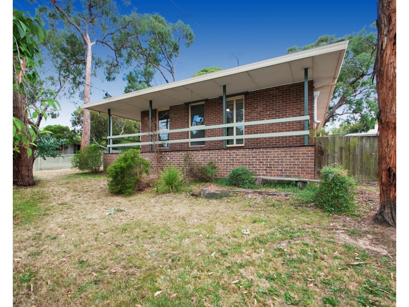 2 DOROTHY Street, Croydon VIC 3136