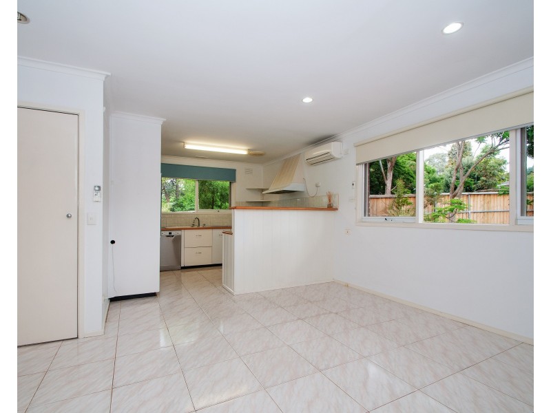 2 DOROTHY Street, Croydon VIC 3136