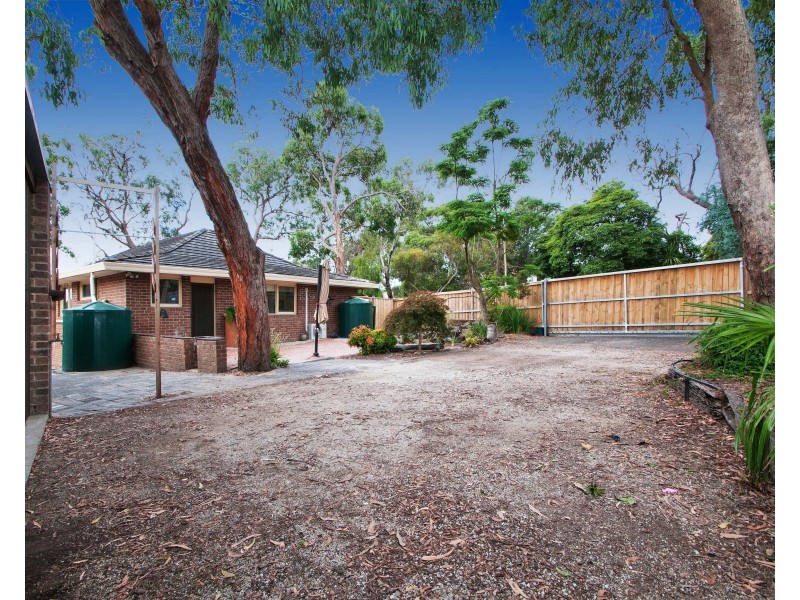 2 DOROTHY Street, Croydon VIC 3136