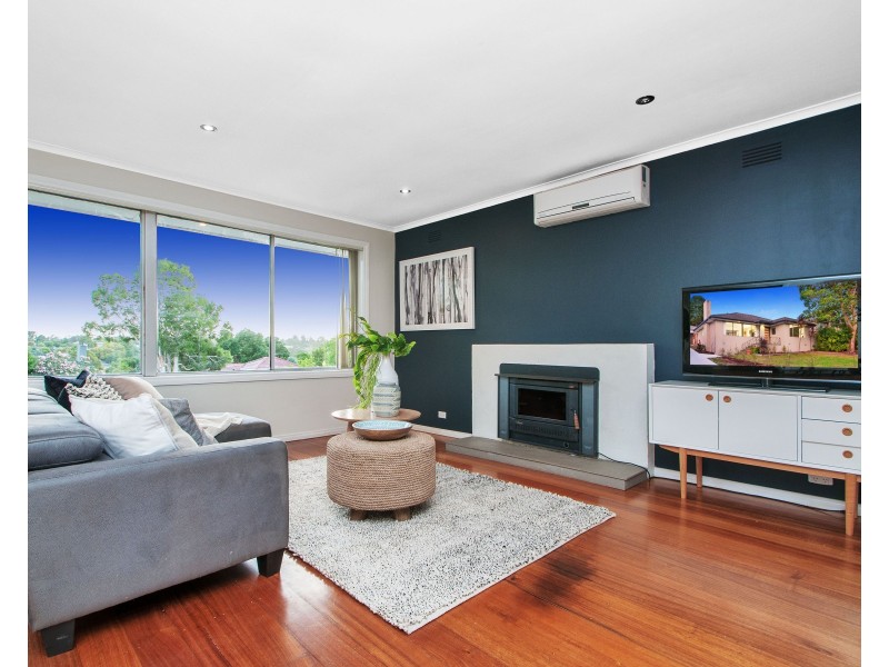 35 TAYLOR Road, Mooroolbark VIC 3138