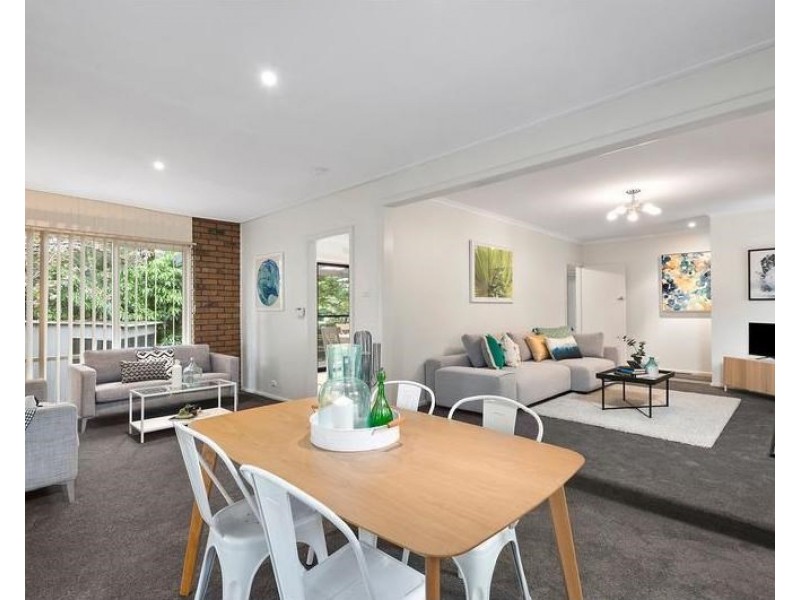 2 BEAUFORT Road, Croydon VIC 3136