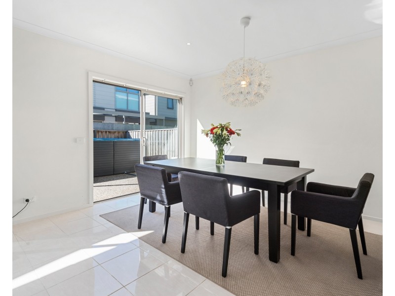 45 Dalgety Drive, Ascot Vale VIC 3032