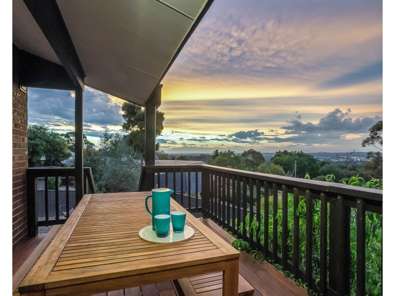 31 GORDON Avenue, Montrose VIC 3765