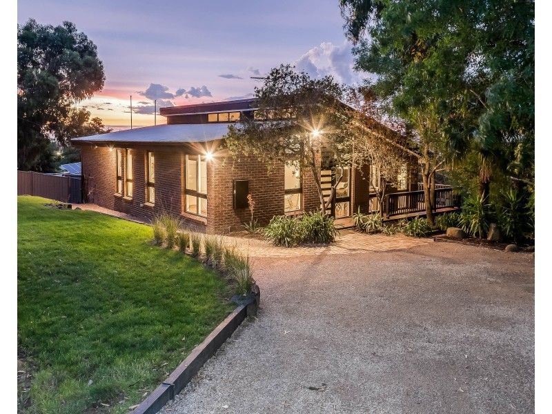 31 GORDON Avenue, Montrose VIC 3765