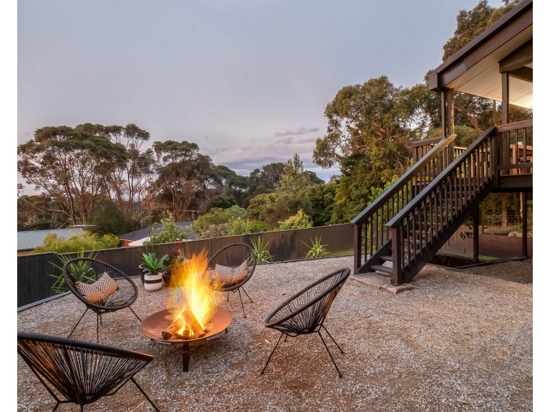 31 GORDON Avenue, Montrose VIC 3765