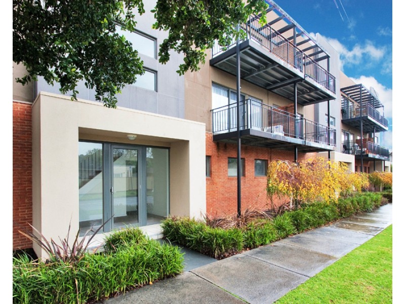 3/5 CHURCHILL Street, Ringwood VIC 3134