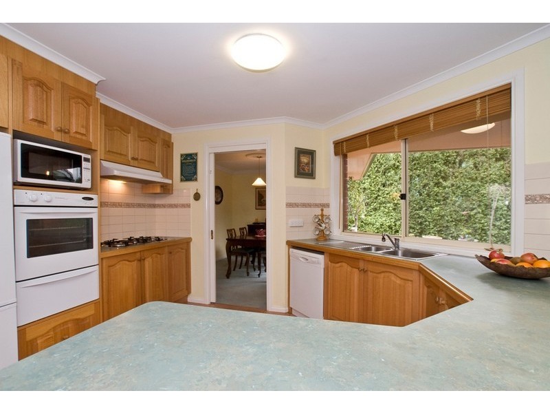 3 CHAMPAGNE Rise, Chirnside Park VIC 3116