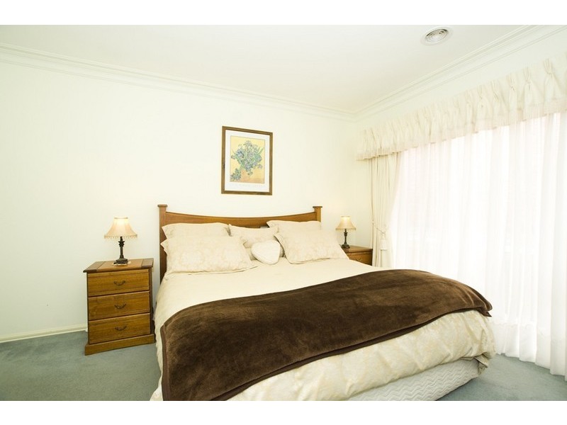 21 YARRA HILL Lane, Chirnside Park VIC 3116