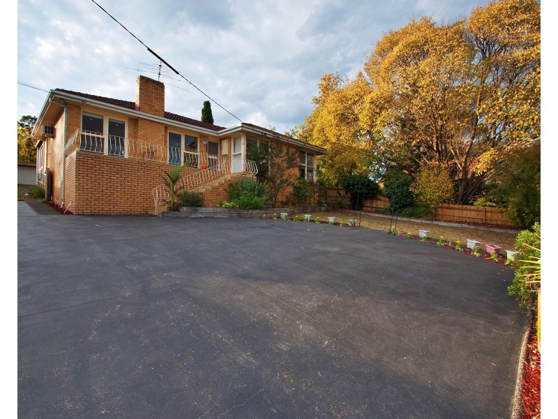 61 TAYLOR Road, Mooroolbark VIC 3138