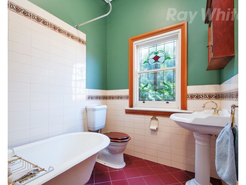 49 YARRA Road, Croydon Hills VIC 3136