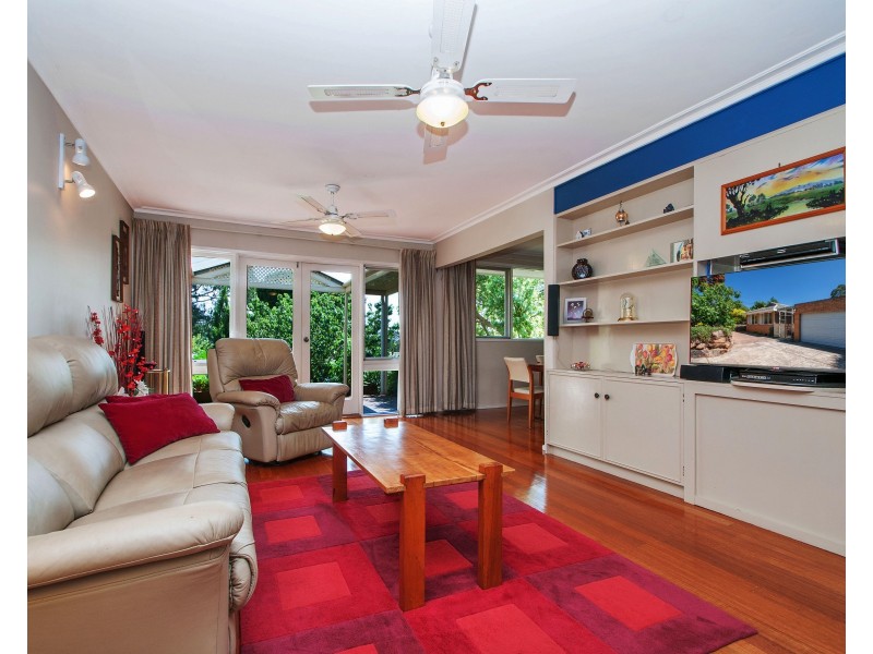 76 CHIRNSIDE Drive, Chirnside Park VIC 3116