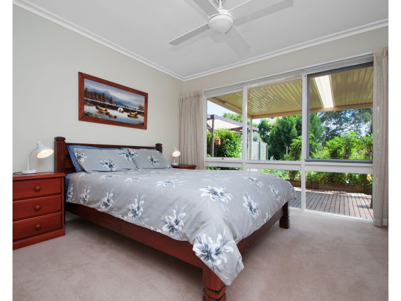 76 CHIRNSIDE Drive, Chirnside Park VIC 3116