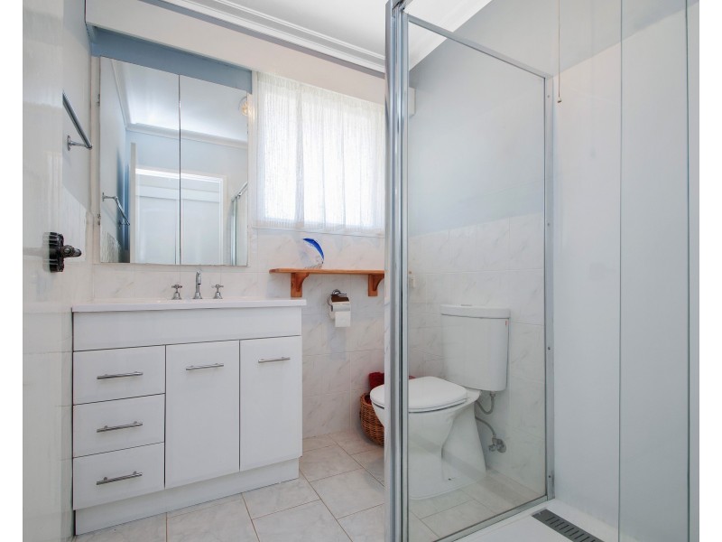 76 CHIRNSIDE Drive, Chirnside Park VIC 3116