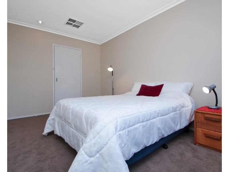 76 CHIRNSIDE Drive, Chirnside Park VIC 3116