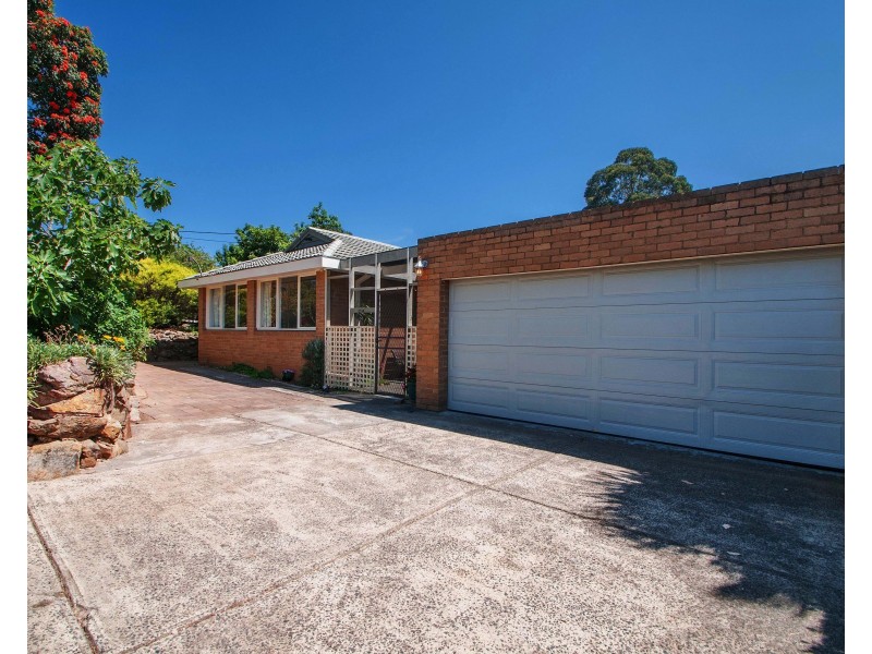76 CHIRNSIDE Drive, Chirnside Park VIC 3116