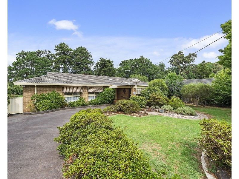22 KINGSWOOD Drive, Chirnside Park VIC 3116