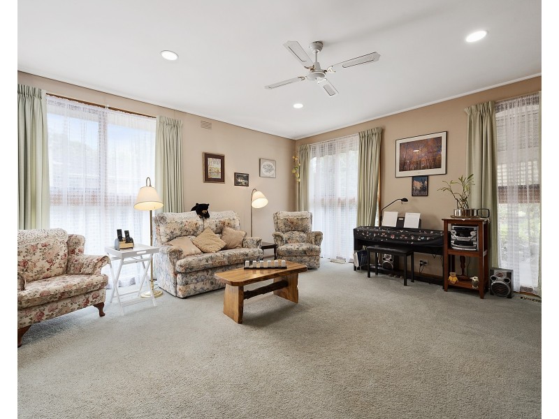 22 KINGSWOOD Drive, Chirnside Park VIC 3116