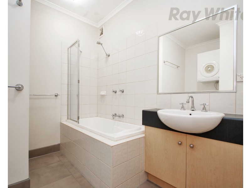 U32/13-15 HEWISH Road, Croydon VIC 3136