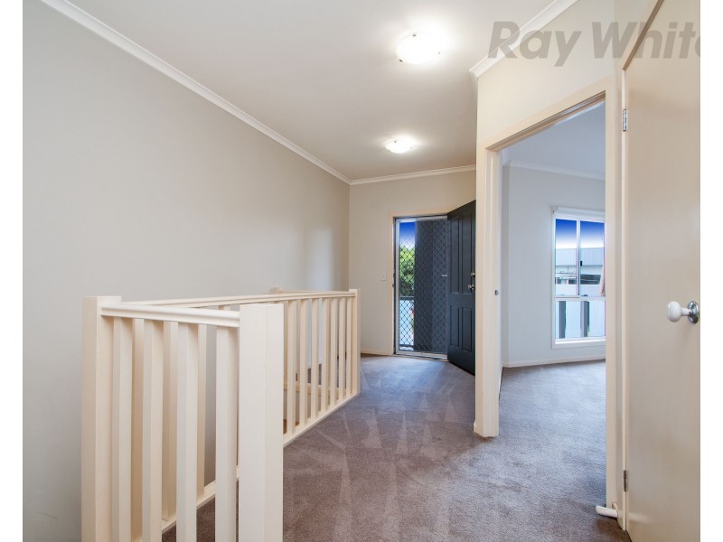 U32/13-15 HEWISH Road, Croydon VIC 3136