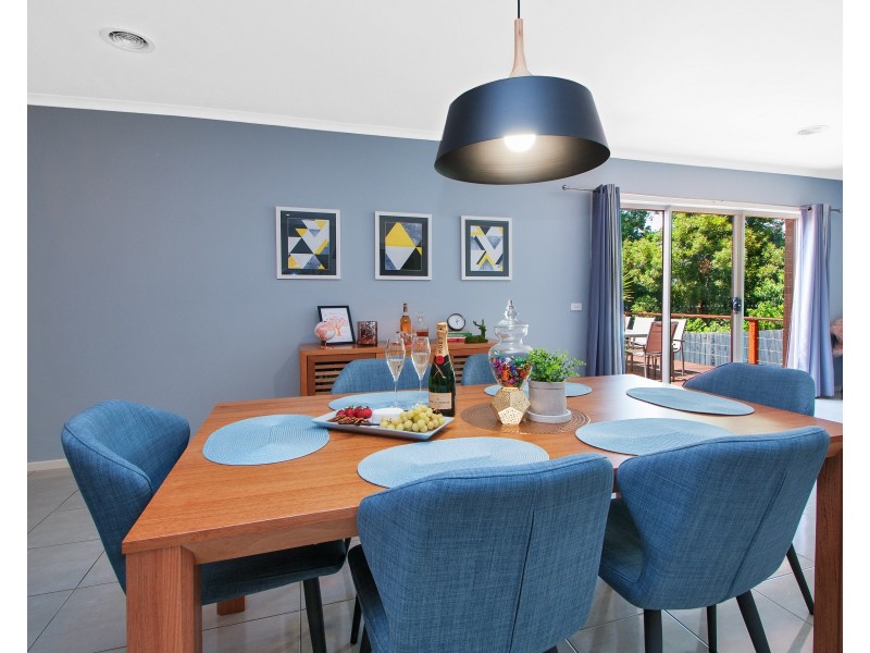34a BIMBADEEN Drive, Mooroolbark VIC 3138