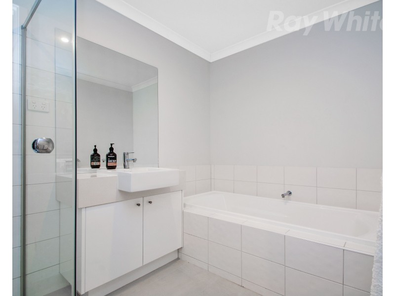 22 Evans Drive, Croydon VIC 3136