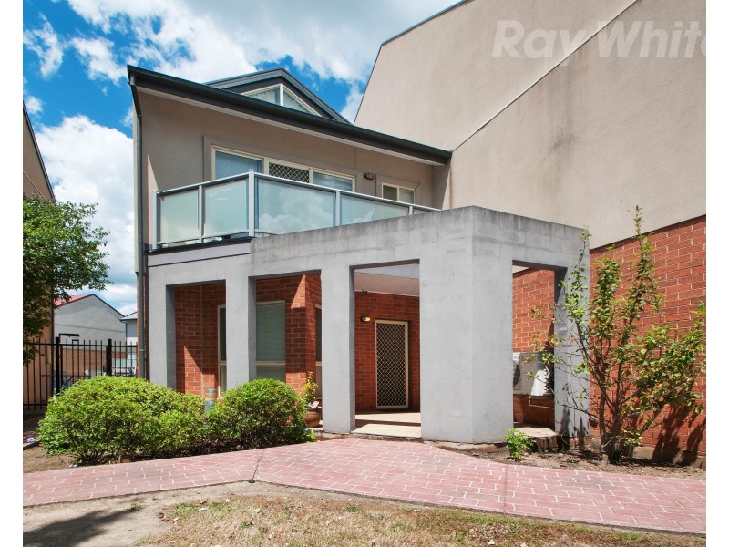 U89/13-15 HEWISH Road, Croydon VIC 3136