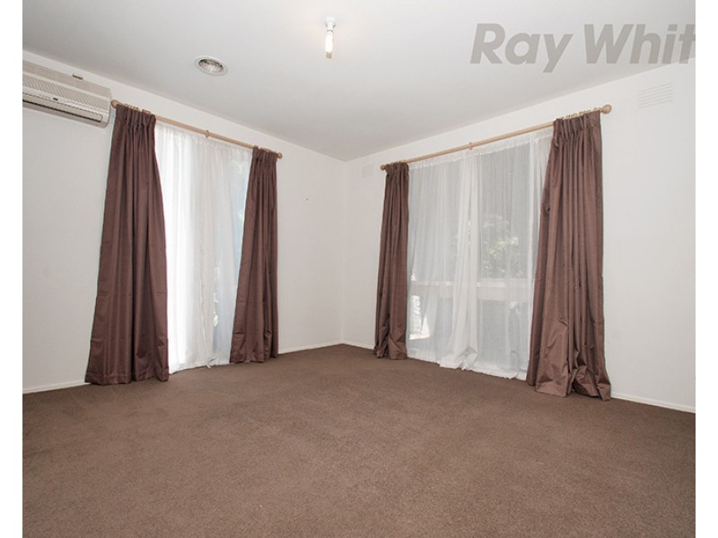 1 EMORA Street, Croydon VIC 3136