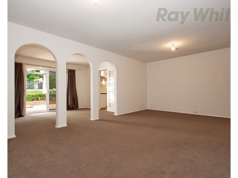 1 EMORA Street, Croydon VIC 3136