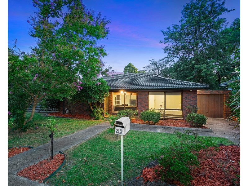 1/42 RONALD Road, Croydon VIC 3136