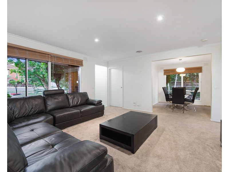 1/42 RONALD Road, Croydon VIC 3136
