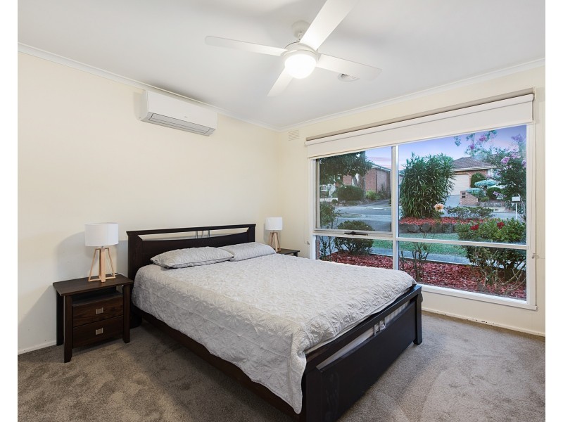 1/42 RONALD Road, Croydon VIC 3136