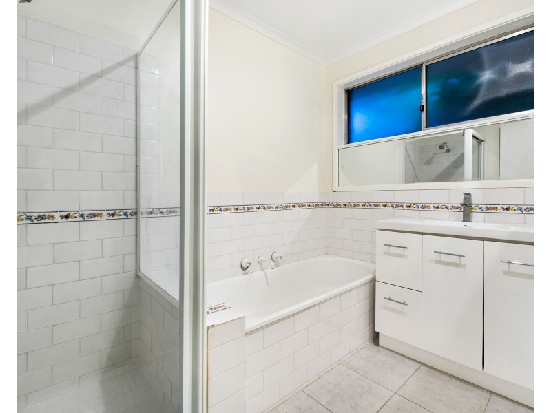 1/42 RONALD Road, Croydon VIC 3136